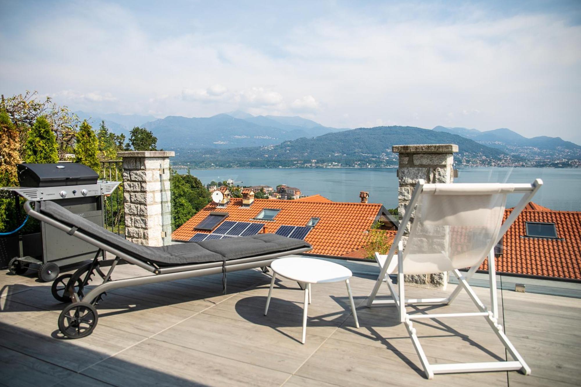 Relax House Baveno Apartment Exterior photo