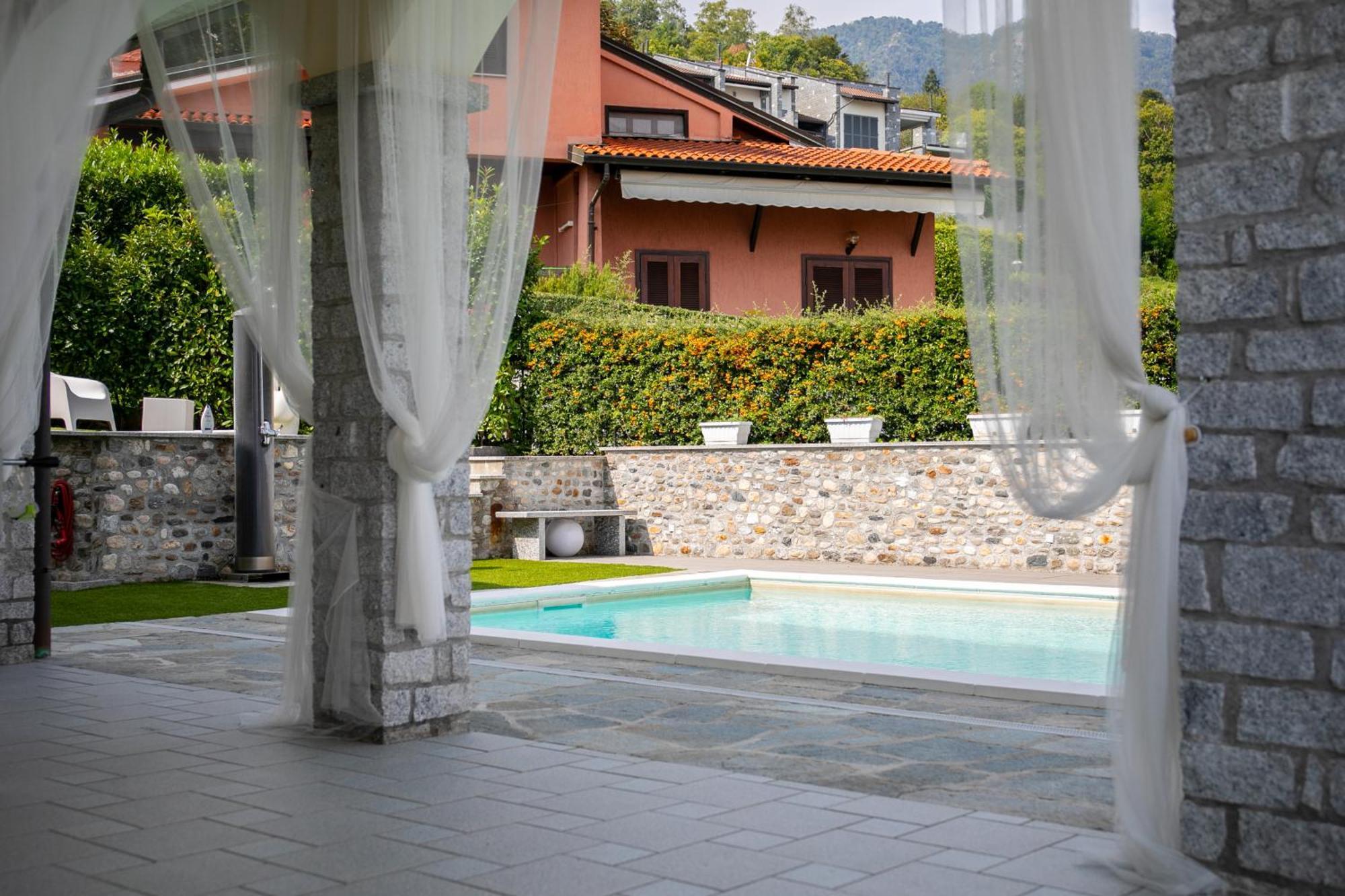 Relax House Baveno Apartment Exterior photo